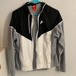 nike windbreaker